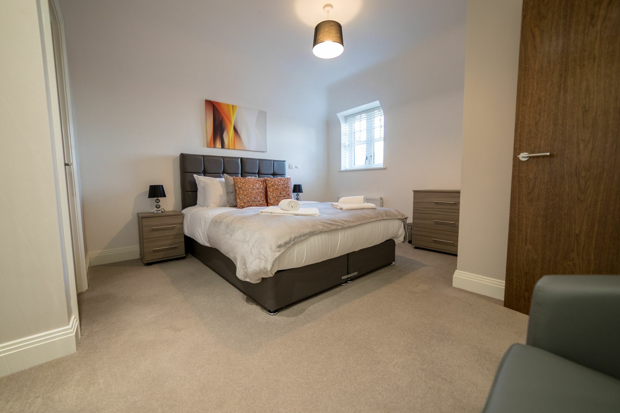 Helios Court Penthouse Serviced Apartment By Ferndale Maidenhead Exterior foto